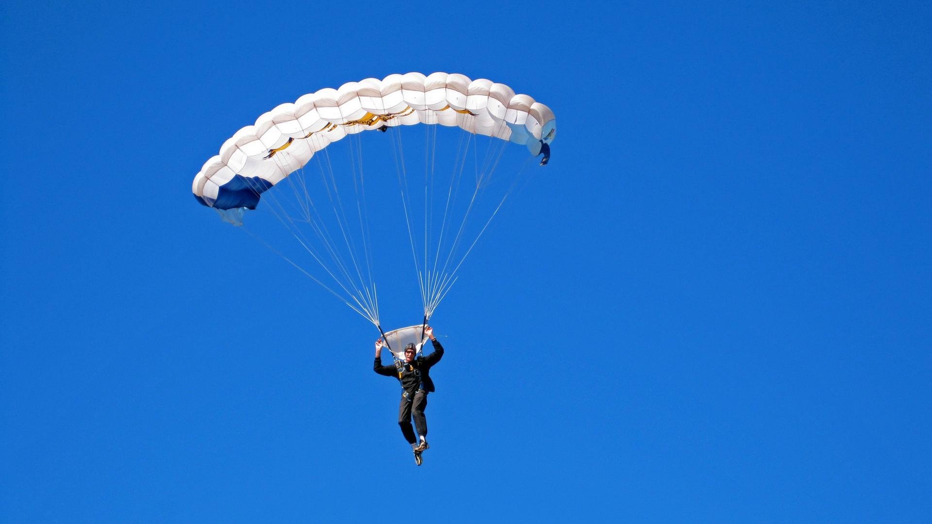 米兰体育app-篮球公益训练活动覆盖更多社区，公益篮球培训方案